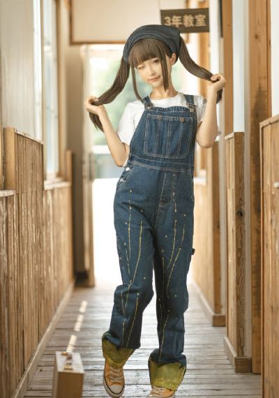 巨大黑迪克vs娇小亚女_BD高清在线观看