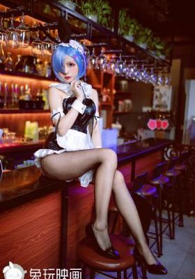 免费看年轻漂亮的大美女_蓝光免费观看超清