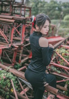 女邻居1_国产剧在线播放
